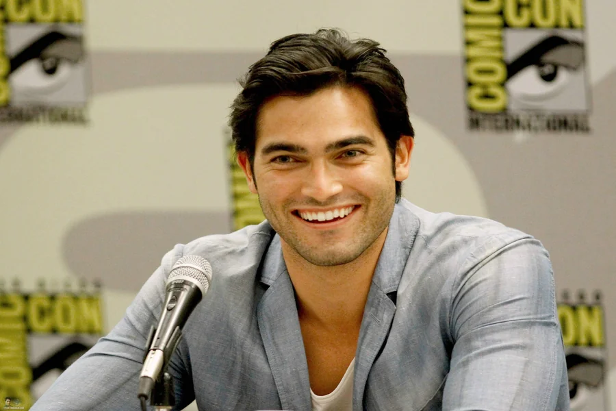 Tyler Hoechlin Net Worth